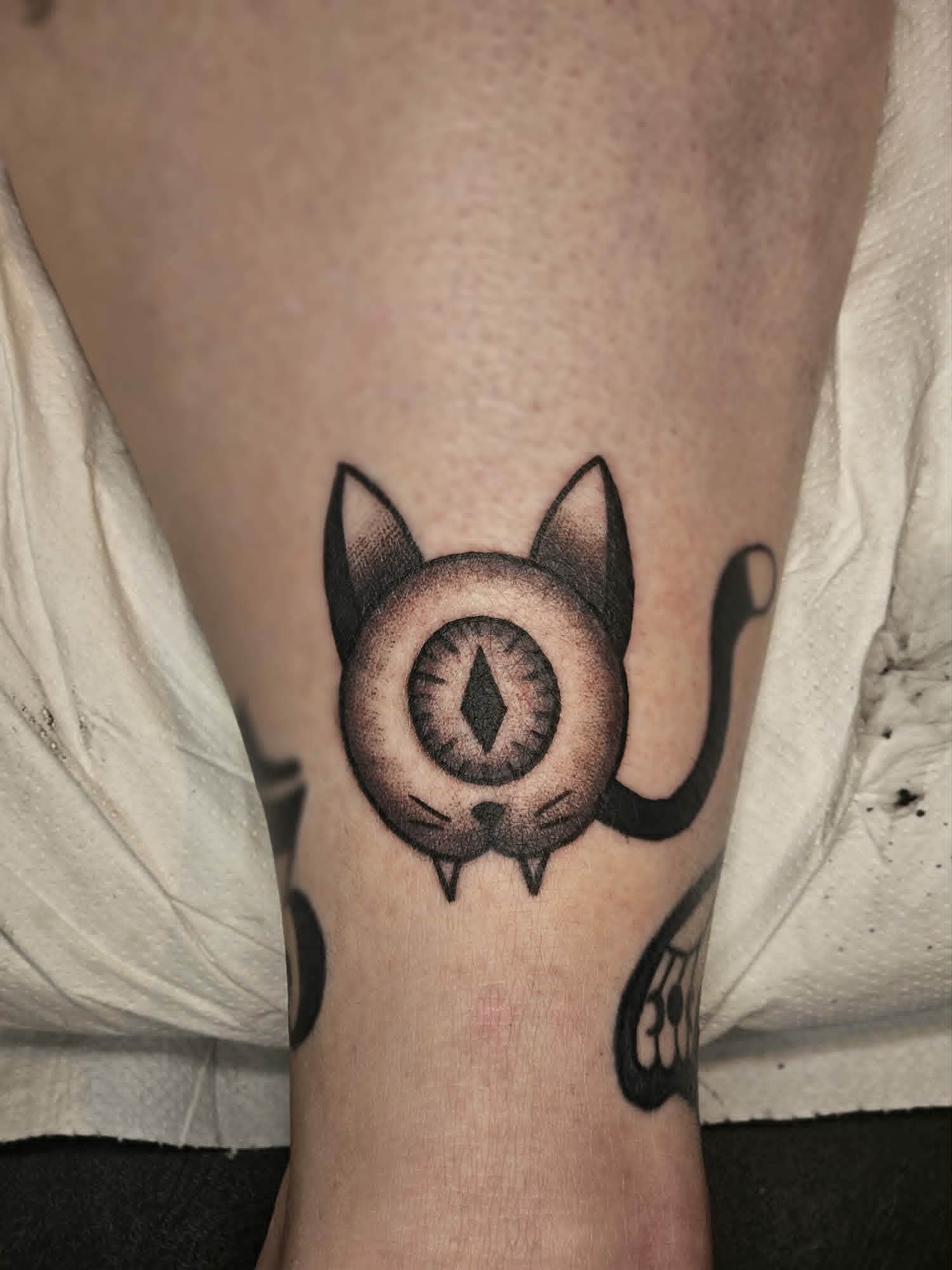 Cat Eye